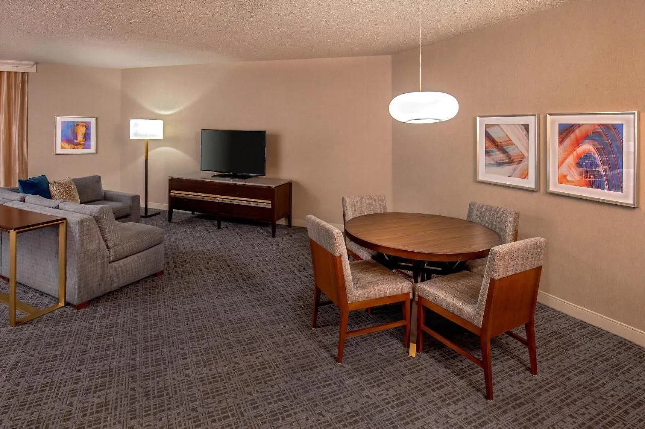 Sheraton Music City Nashville Airport Hotel